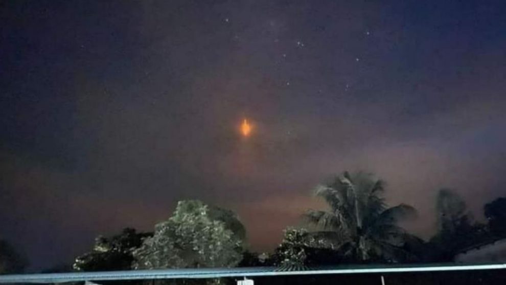 ¿cuál Es La Verdad Detrás De La Extraña Luz Roja Que Apareció En El Cielo De Oaxaca Fotoemk 2269